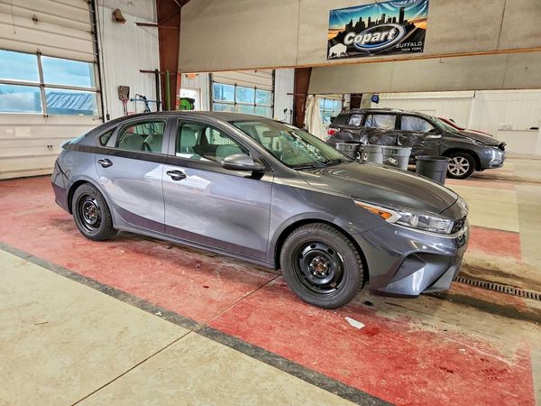2022 KIA FORTE FE, LXS