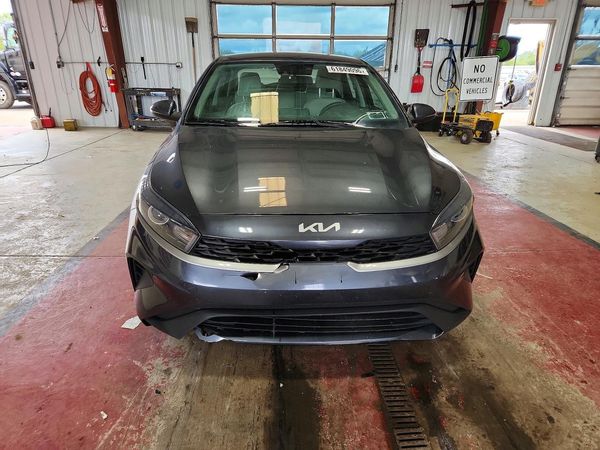 2022 KIA FORTE FE, LXS