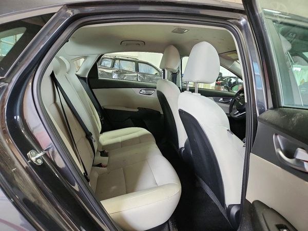 2022 KIA FORTE FE, LXS