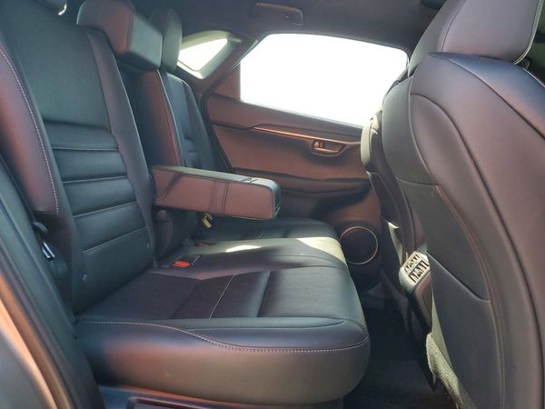 2015 LEXUS NX 200t Luxury