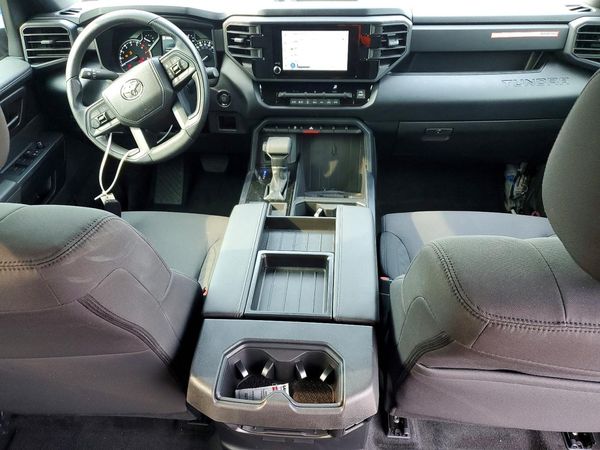 2026 TOYOTA TUNDRA SR