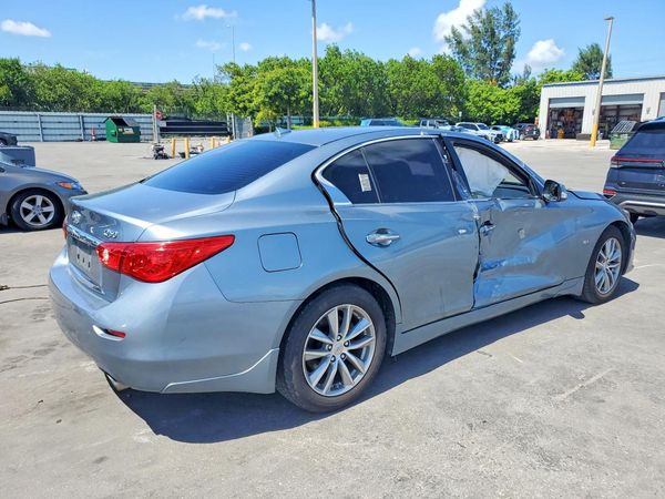2017 INFINITI Q50