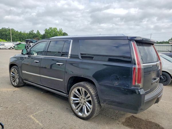 2016 CADILLAC ESCALADE ESV Platinum