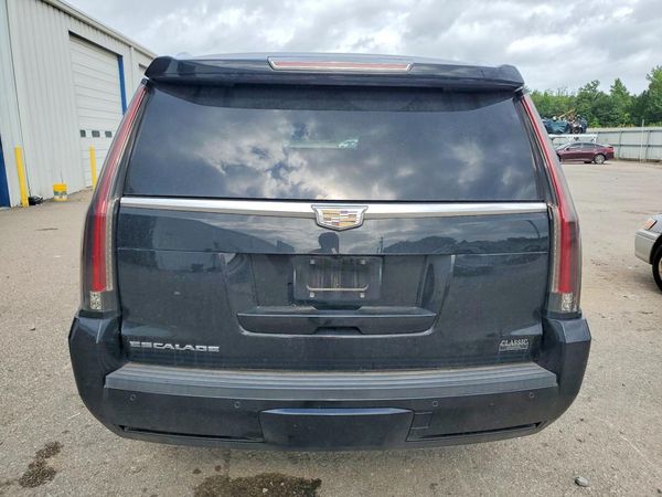 2016 CADILLAC ESCALADE ESV Platinum