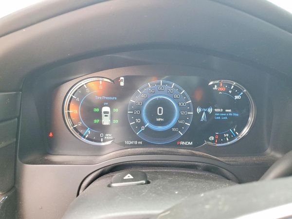 2016 CADILLAC ESCALADE ESV Platinum
