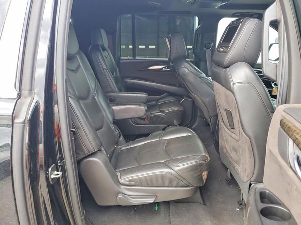2016 CADILLAC ESCALADE ESV Platinum