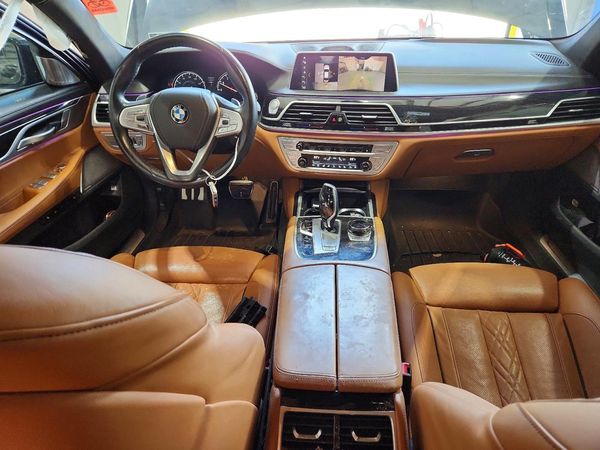 2019 BMW 750 xDrive