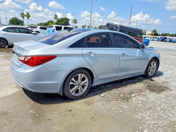 2012 HYUNDAI SONATA