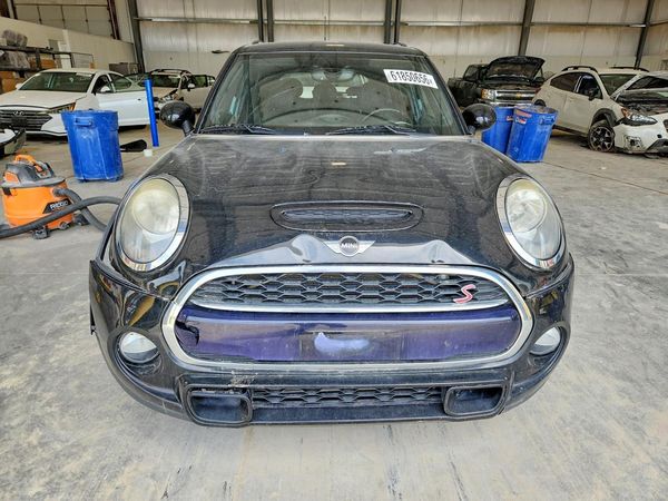 2017 MINI COOPER