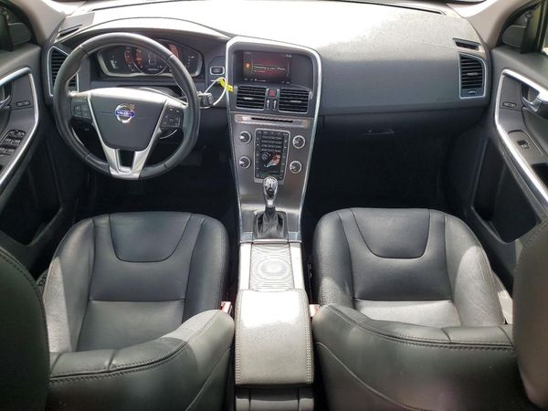 2016 VOLVO XC60 SV33 Premier