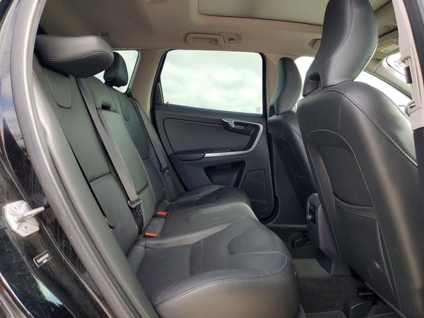 2016 VOLVO XC60 SV33 Premier