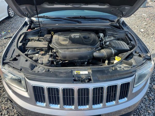 2016 JEEP GRAND CHEROKEE LAREDO 4X4