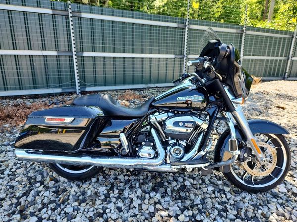 2021 HARLEY-DAVIDSON FLHX
