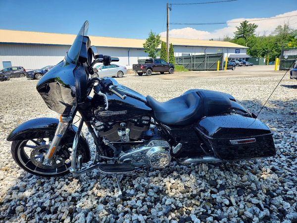 2021 HARLEY-DAVIDSON FLHX