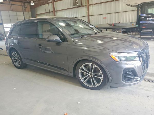 2025 AUDI Q7 quattro Premium Plus