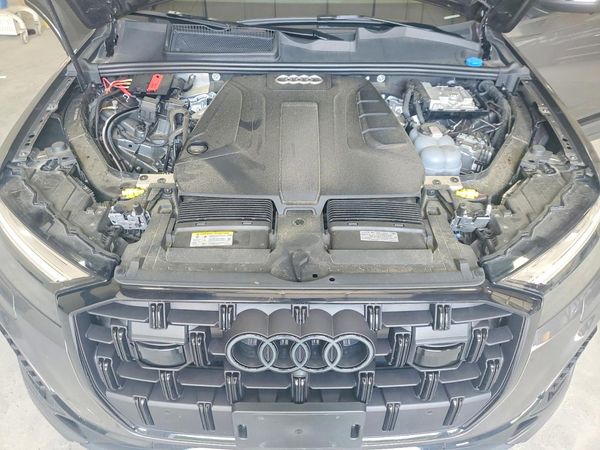 2025 AUDI Q7 quattro Premium Plus