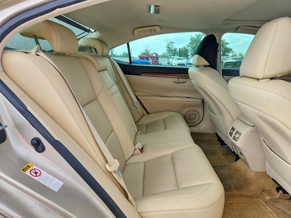 2013 LEXUS ES 300h