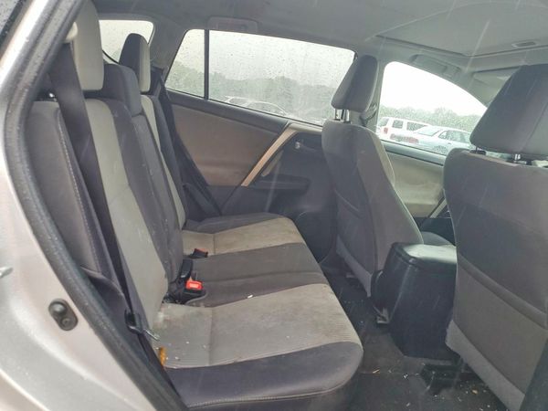 2015 TOYOTA RAV4 XLE (M Grade)