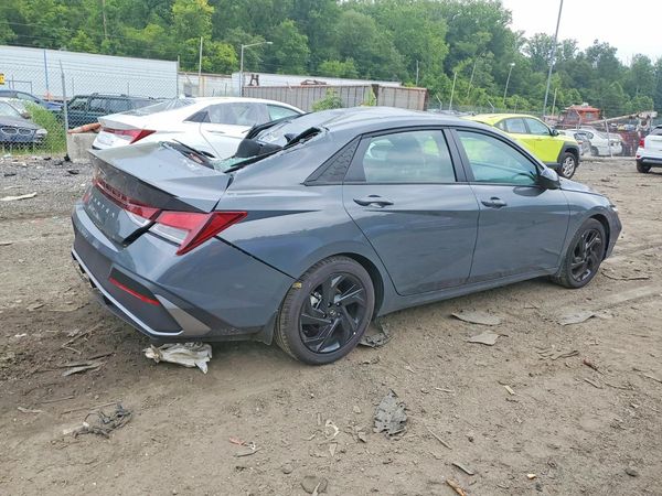 2026 HYUNDAI ELANTRA