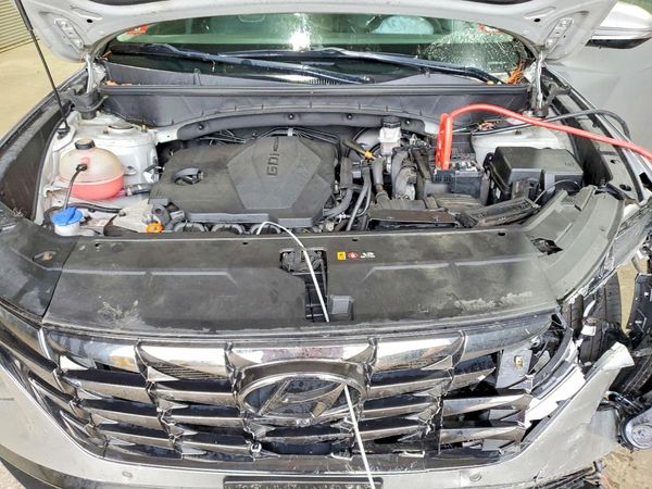 2022 HYUNDAI TUCSON Limited — Engine bay
