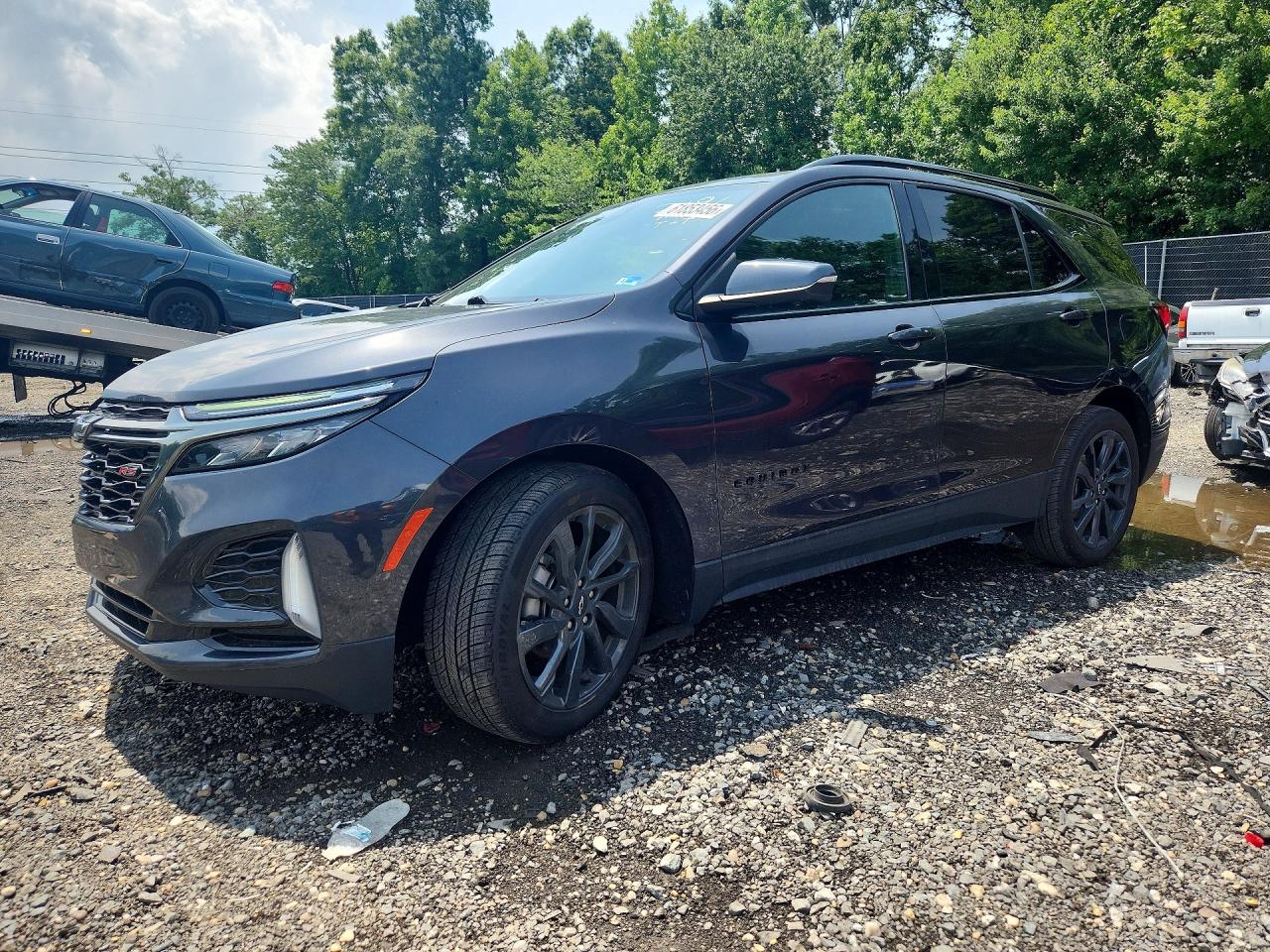 2022 CHEVROLET EQUINOX RS (3LT) — Front 3/4