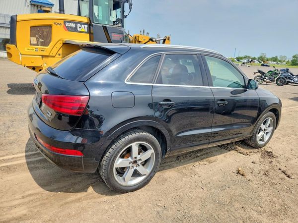 2015 AUDI Q3 quattro Premium Plus
