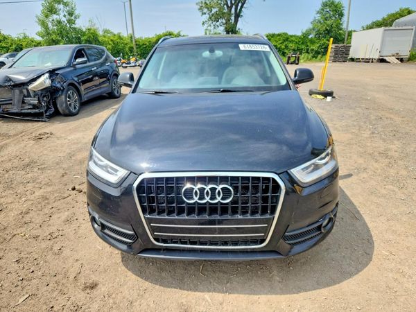 2015 AUDI Q3 quattro Premium Plus