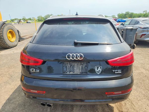 2015 AUDI Q3 quattro Premium Plus