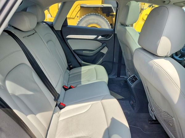 2015 AUDI Q3 quattro Premium Plus