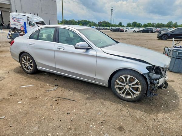 2015 MERCEDES-BENZ C