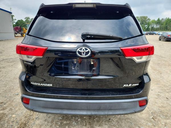 2017 TOYOTA HIGHLANDER SE/XLE