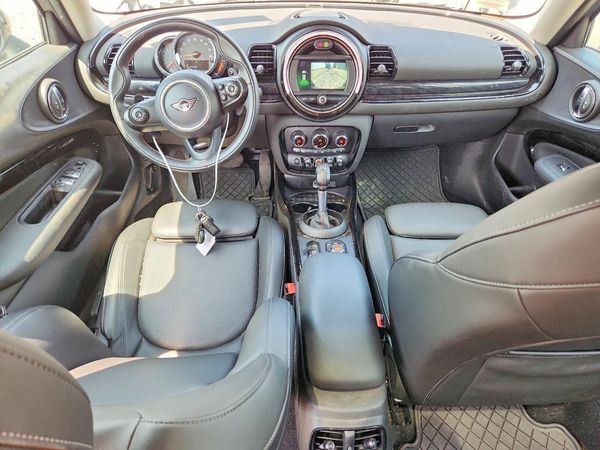 2019 MINI COOPER