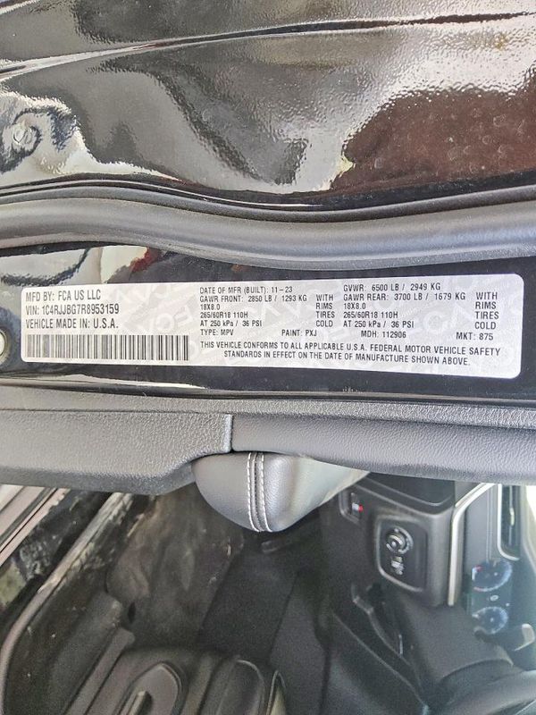 2024 JEEP GRAND CHEROKEE L LIMITED 4X2
