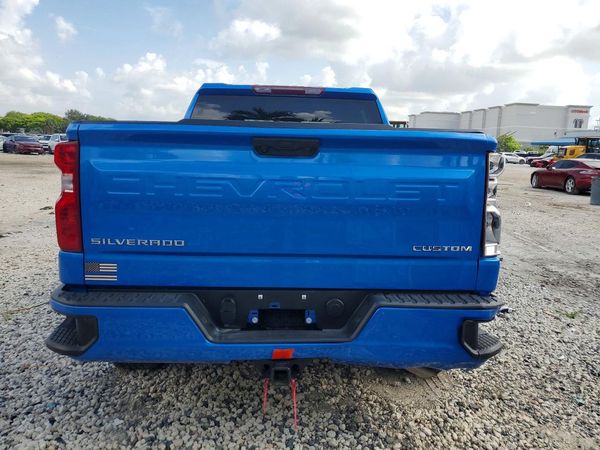 2025 CHEVROLET SILVERADO Custom