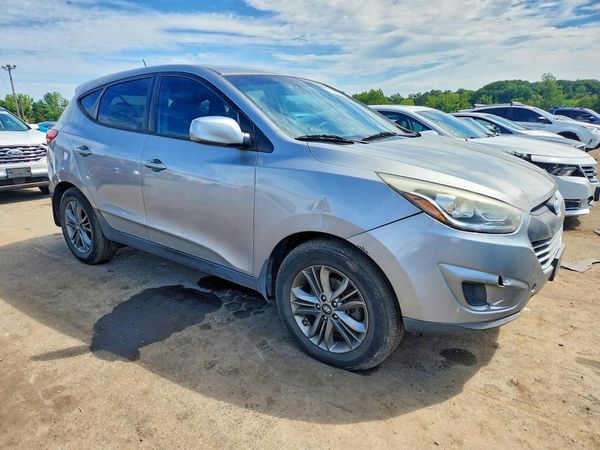 2015 HYUNDAI TUCSON GL (Middle-Low)