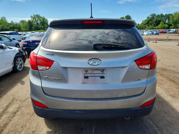 2015 HYUNDAI TUCSON GL (Middle-Low)