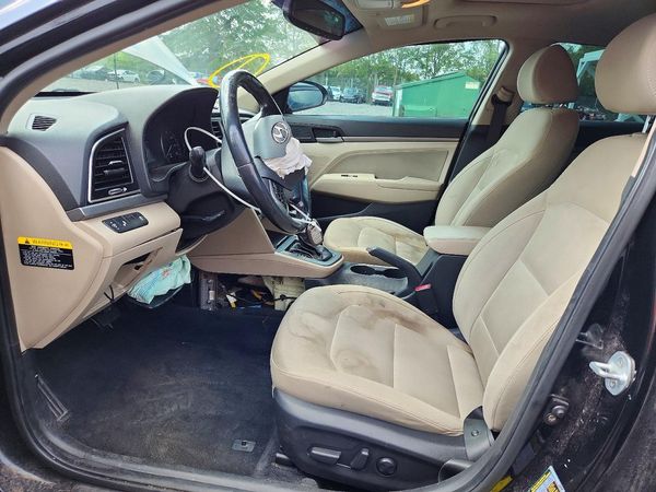 2017 HYUNDAI ELANTRA
