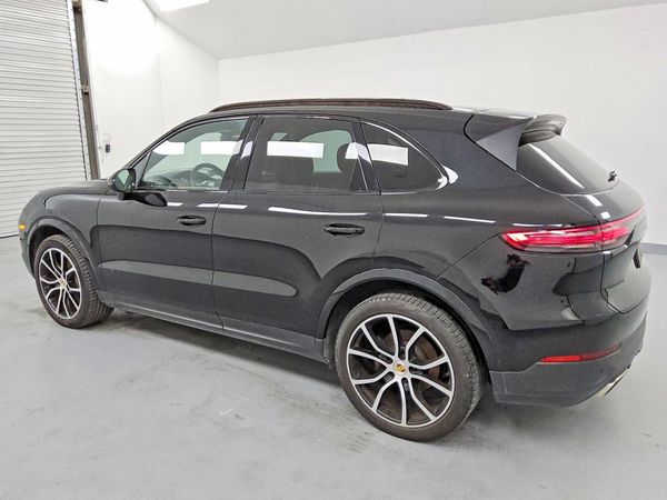 2019 PORSCHE CAYENNE