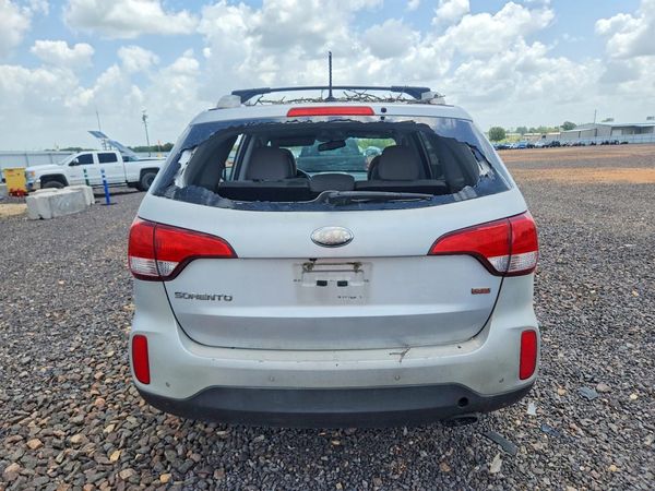2014 KIA SORENTO