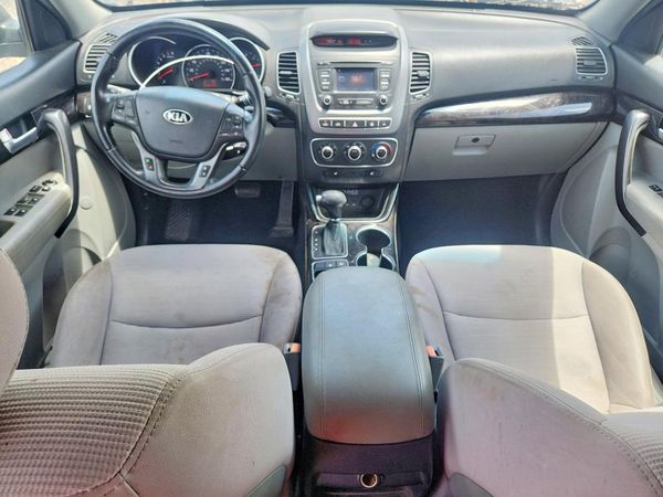 2014 KIA SORENTO