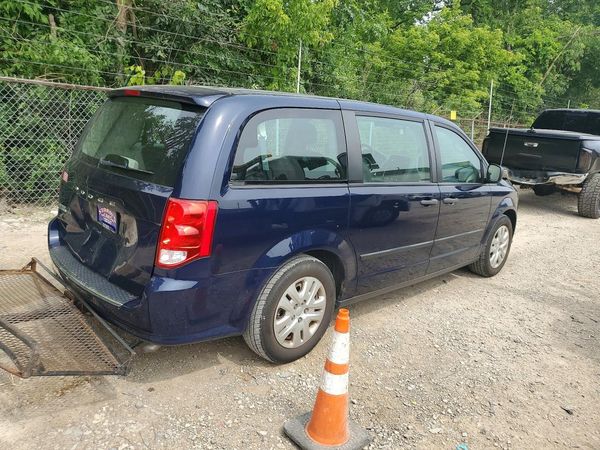 2016 DODGE GRAND CARAVAN SE