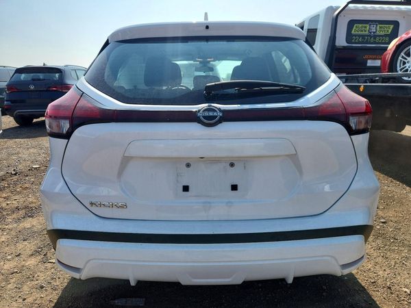 2023 NISSAN KICKS