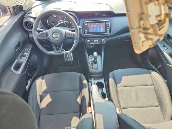 2023 NISSAN KICKS