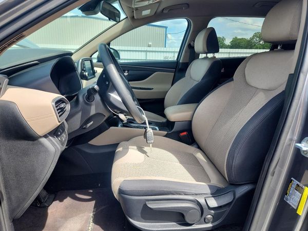 2019 HYUNDAI SANTA FE SE