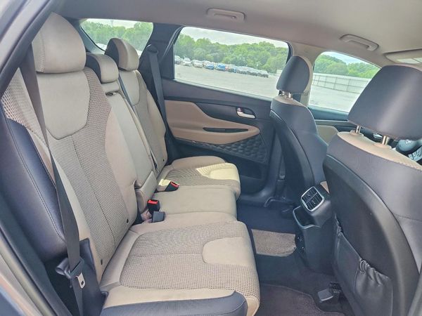 2019 HYUNDAI SANTA FE SE