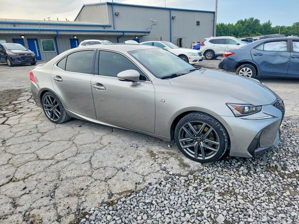 2018 LEXUS IS 300