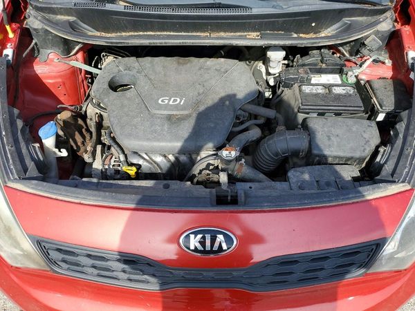 2015 KIA RIO