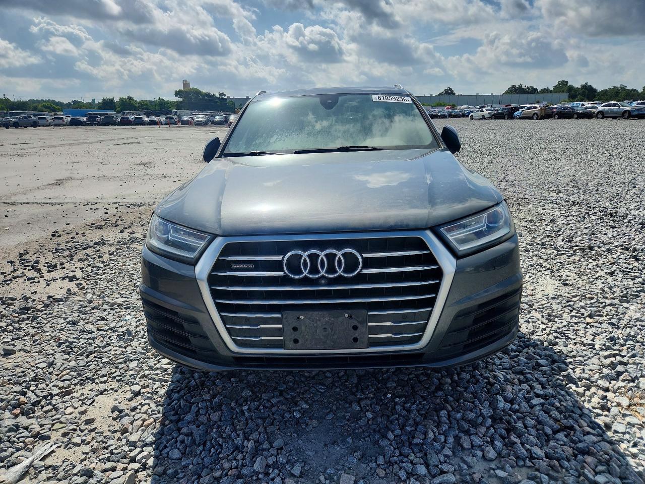 2017 AUDI Q7