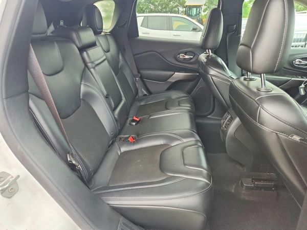 2019 JEEP CHEROKEE LATITUDE PLUS 4X4