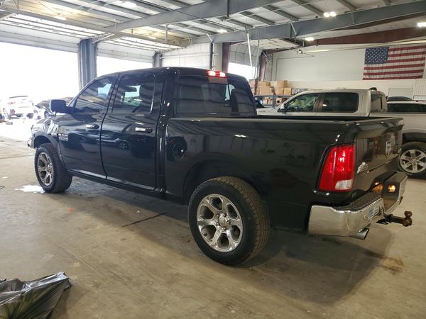 2018 RAM 1500 SLT CREW CAB 4X4